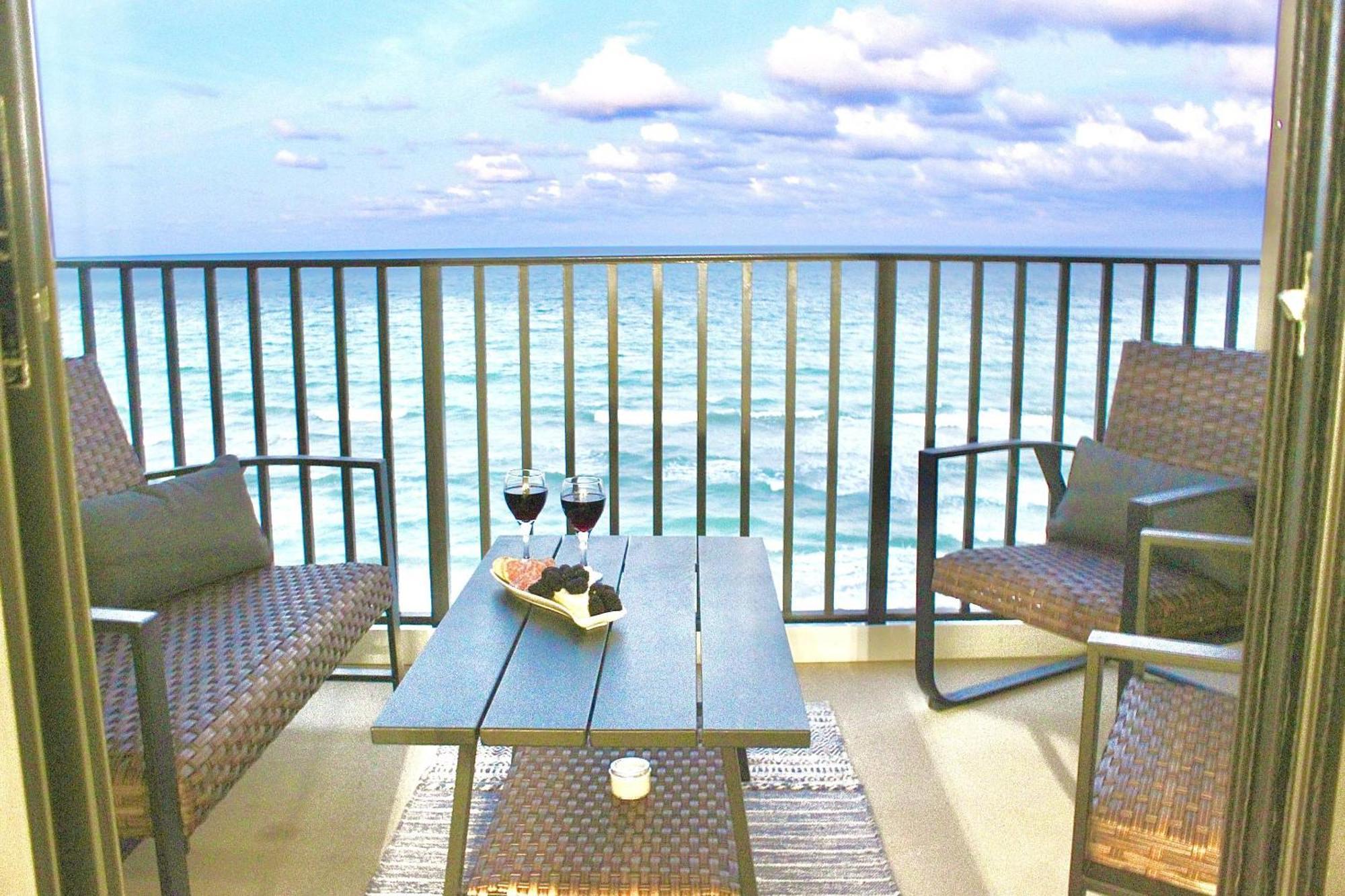 Ocean Breeze Condo Jensen Beach Exterior photo